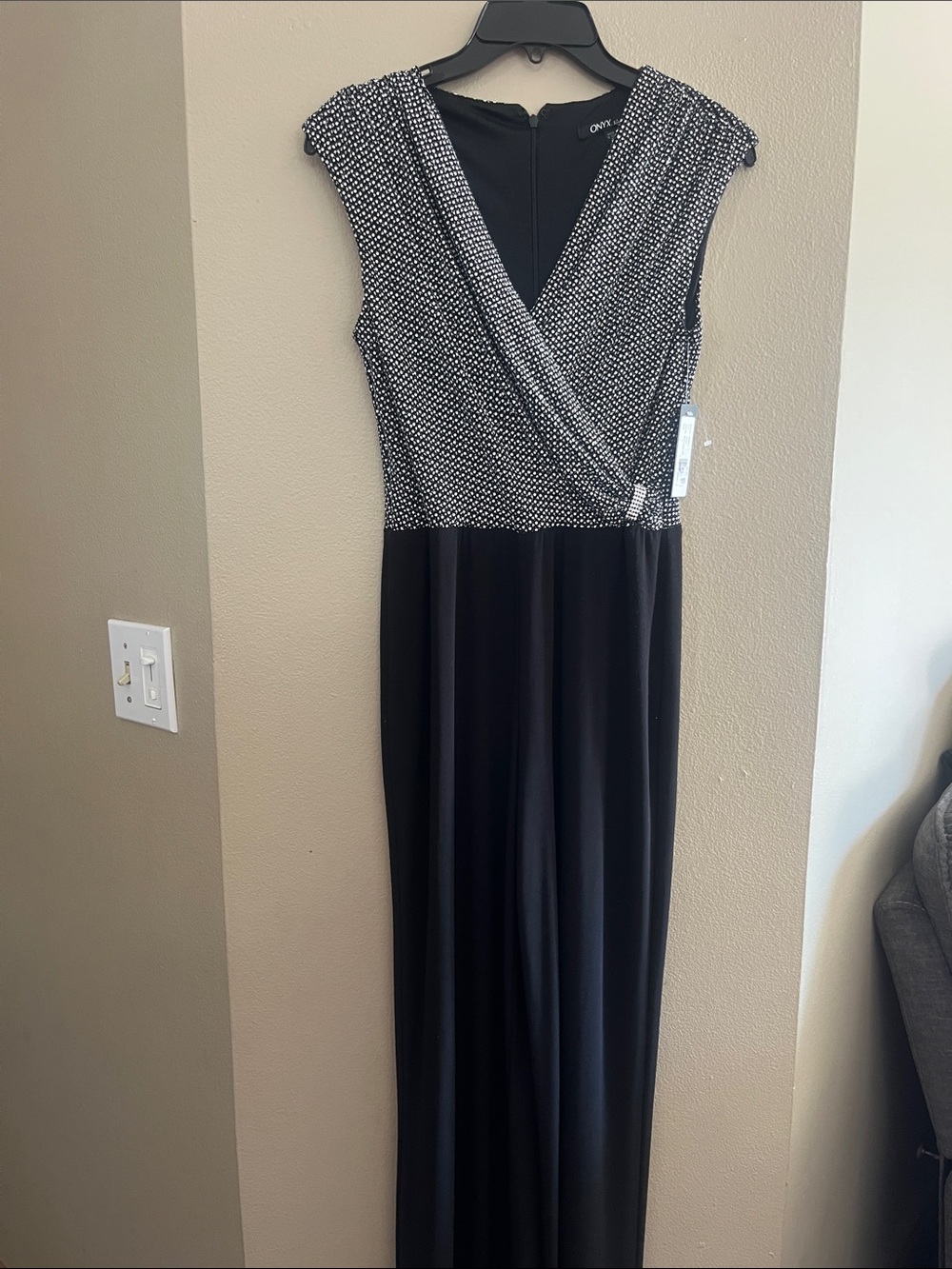NWT Onyx Nite formal jumpsuit size 4